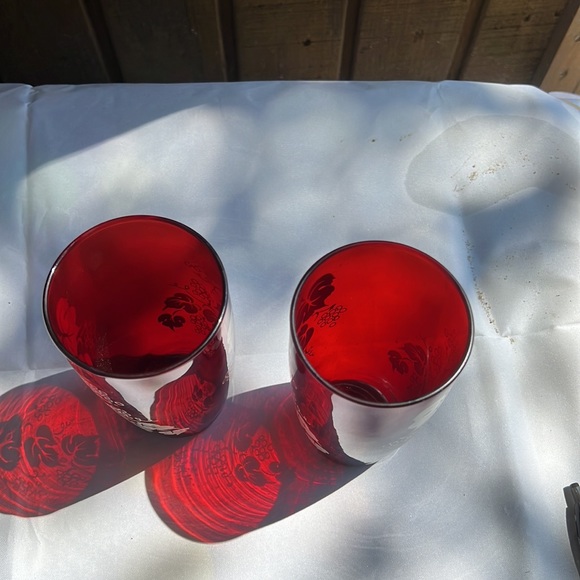 Vintage Anchor Hocking Ruby Red Grape Vine Drinking Glasses Pair - Picture 3 of 4